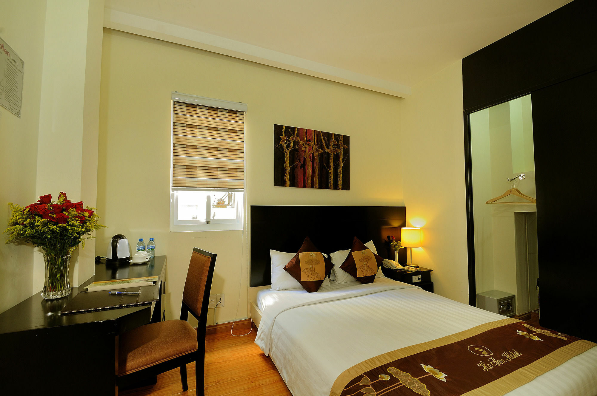 Good Vibes Boutique Hotel Ho Chi Minh City Exterior photo